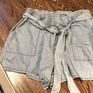 Blu Edit denim shorts